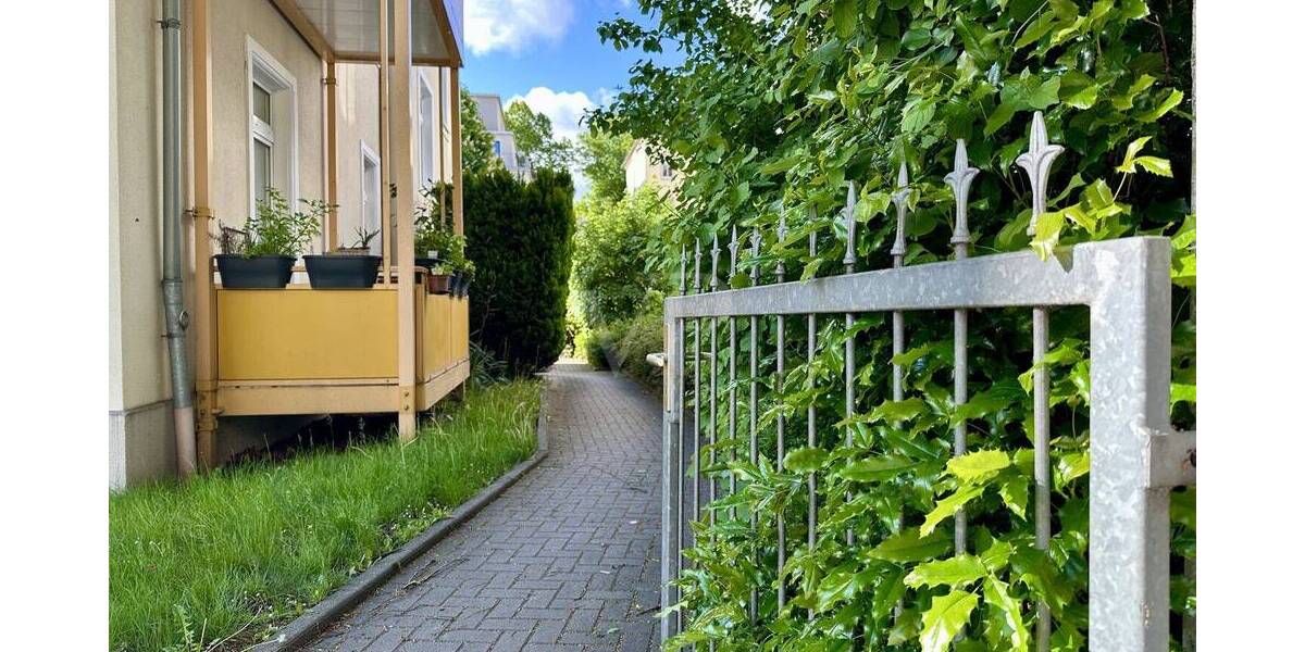 Etagenwohnung Dresden Cotta - 3 Zimmer, 81 m&sup2;, 215.000&euro; | Angebot:26695218