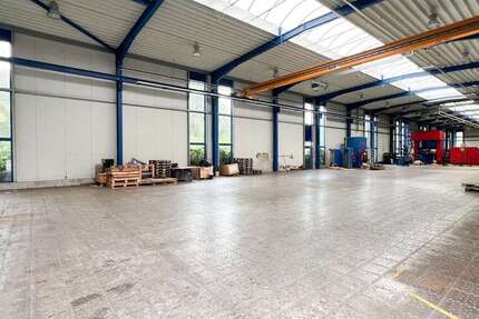Halle in Niederau 1.650.000 € 2694 m² zimmer