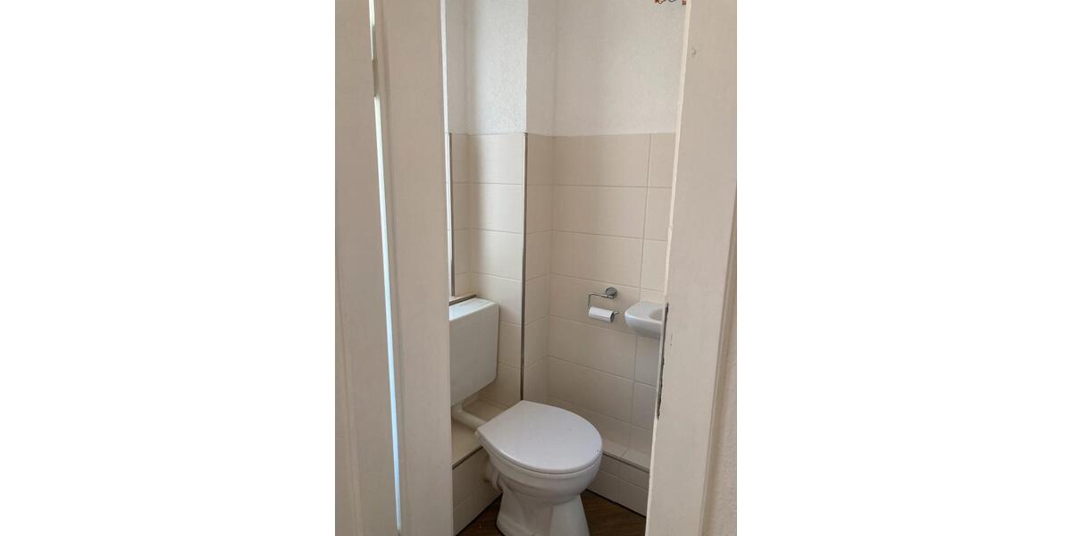 Hochparterre Dresden Loschwitz - 4.5 Zimmer, 140 m&sup2;, 1.700&euro; | Angebot:25918845