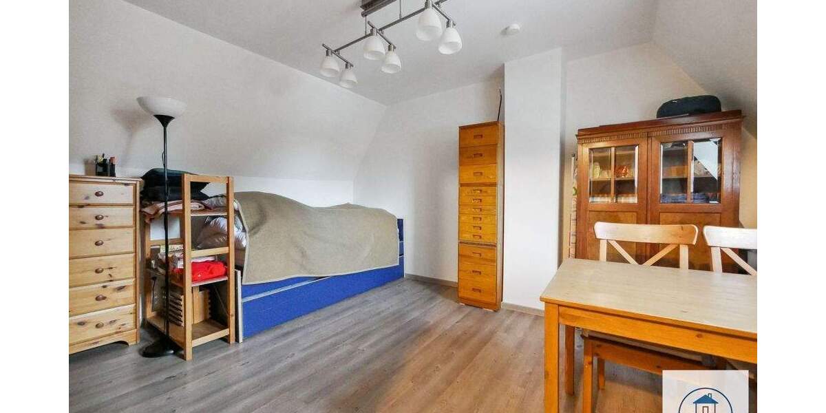 +DD: Romantische 5-R-DHH im Landhausstil + Nebenhaus zu vermieten! Garage + Garten mit Pool & Sauna+ 6 zimmer