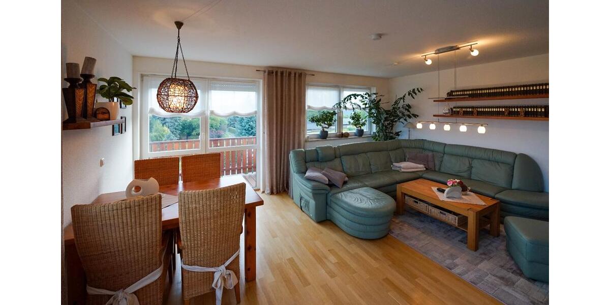 Doppelhaushälfte Heidenau - 4.5 Zimmer, 130 m&sup2;, 1.300&euro; | Angebot:26251020