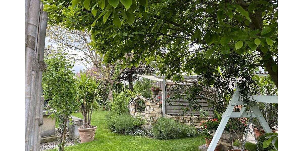 Einfamilienhaus Radebeul - 8 Zimmer, 180 m&sup2;, 520.000&euro; | Angebot:25815561