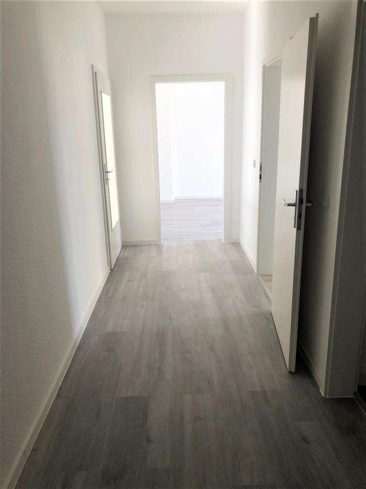 WIR SANIEREN FÜR SIE! 2,5-ZImmer-Wohnung mit Balkon zimmer