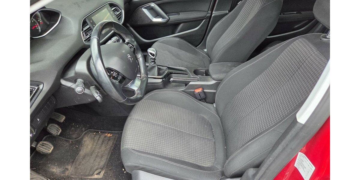 Peugeot 308 II 1.2 Pure Tech 130 97.597 km 3.650 &euro; Wilsdruff 01723