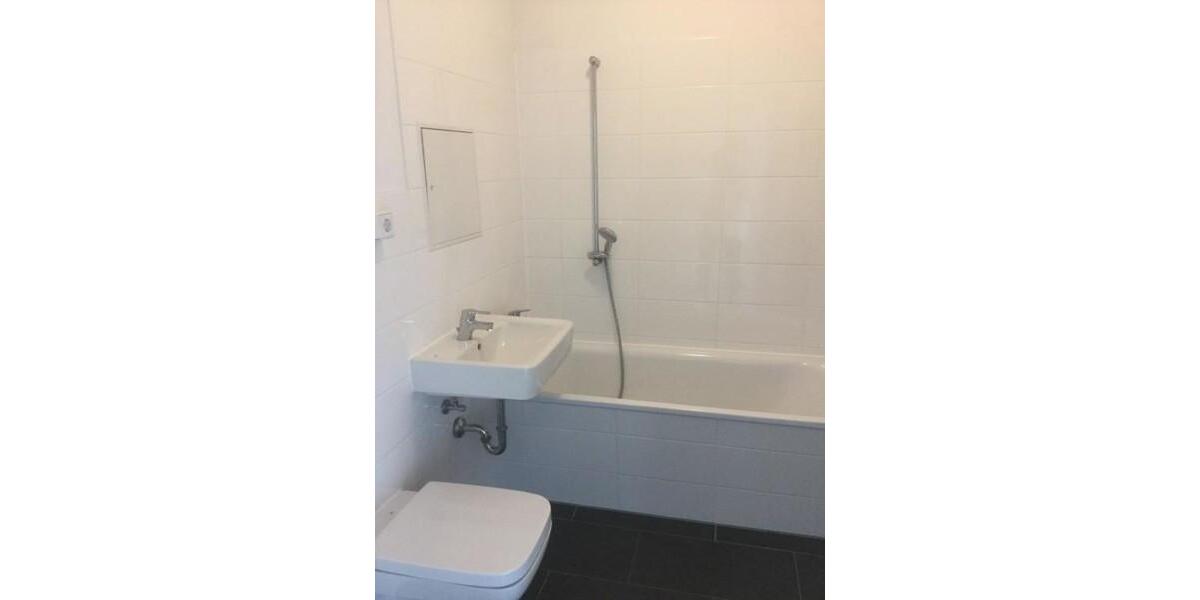 Schöne 4 Zimmerwohnung mit Balkon! 4 zimmer