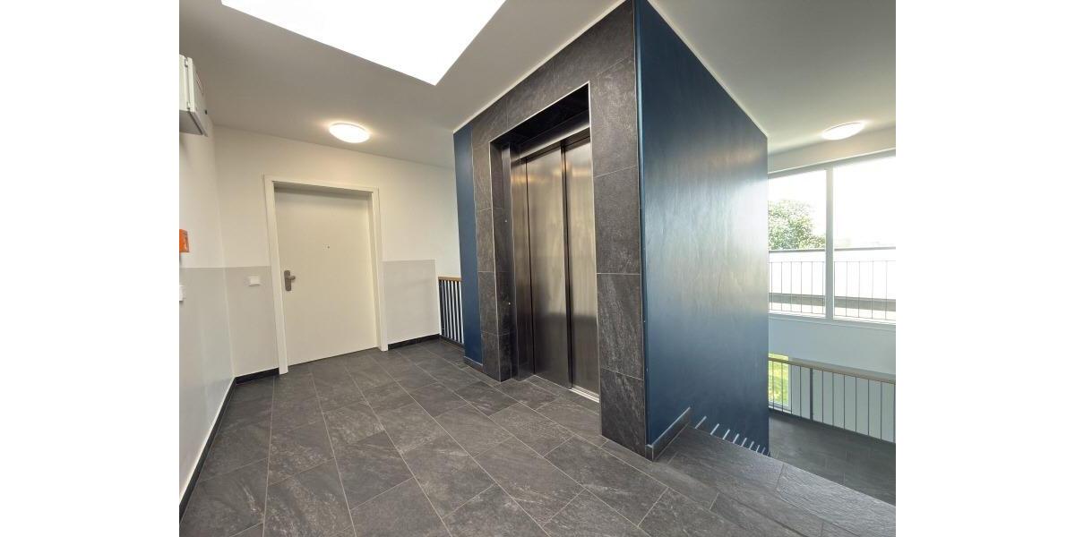 Dachgeschoßwohnung Dresden Plauen - 2 Zimmer, 63 m&sup2;, 915&euro; | Angebot:25052074