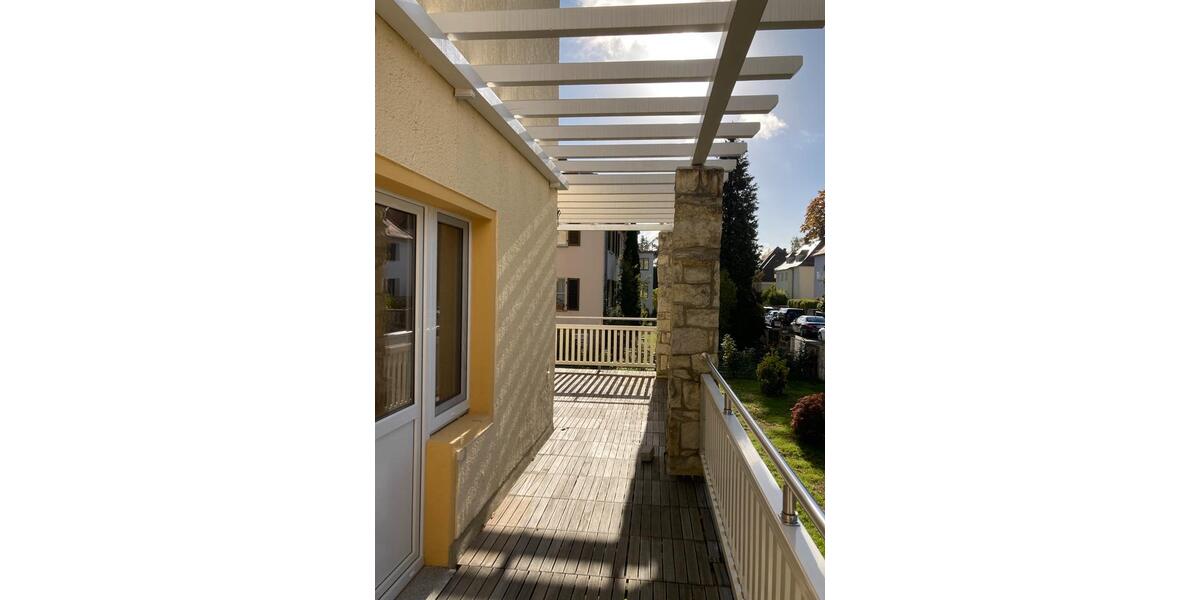 Hochparterre Dresden Loschwitz - 4.5 Zimmer, 140 m&sup2;, 1.700&euro; | Angebot:25918845