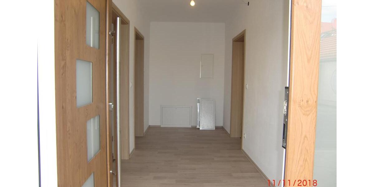 Erdgeschoßwohnung Ebersbach - 3 Zimmer, 89 m&sup2;, 712&euro; | Angebot:26322054