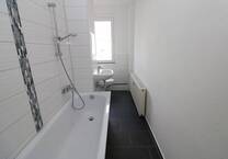 3...2...1...meins...helle 2-RW mit Wanne u. Balkon!!!