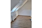 Dachgeschosswohnung zu vermieten 2 zimmer