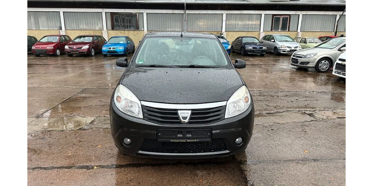 Dacia Sandero 159.704 km 2.700 &euro; Dresden 01159