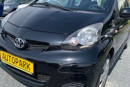 Toyota Aygo (X) 90.500 km 2.300 &euro; Heidenau 01809