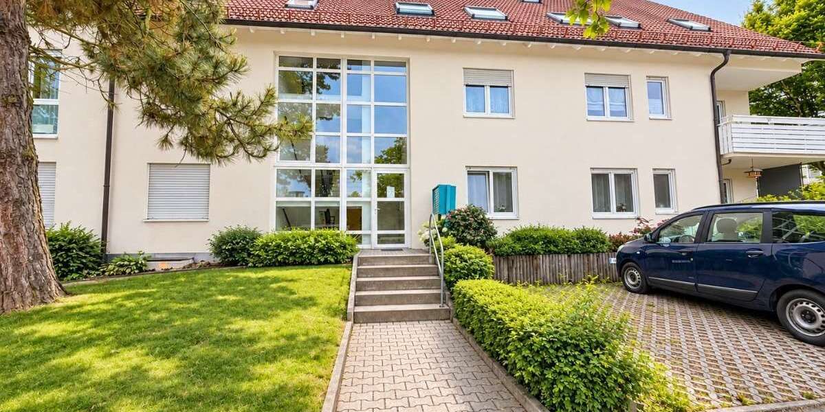 Etagenwohnung Dresden Schönfeld-Weißig - 3 Zimmer, 85 m&sup2;, 220.000&euro; | Angebot:27348885