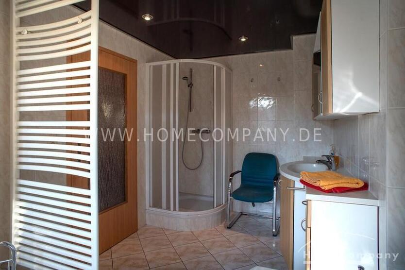 MöbliertFurnished Reihenhaushaus mit Grundstück in Dresden-Niedersedlitz max. 3 Personen zimmer