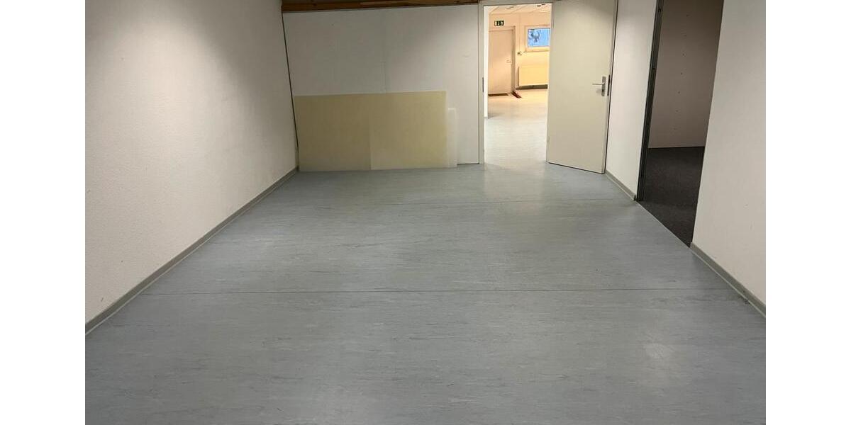 Gewerbeobjekt Dresden Klotzsche - 800&euro; | Angebot:24802180