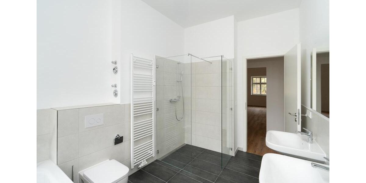 Etagenwohnung Dresden Loschwitz - 6 Zimmer, 216 m&sup2;, 2.700&euro; | Angebot:23432214