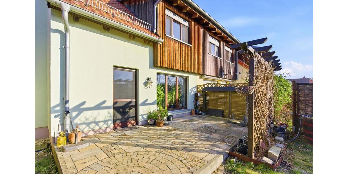Familienfreundliches Reihenendhaus mit Garten zur Miete in Radebeul-Naundorf! 5 zimmer