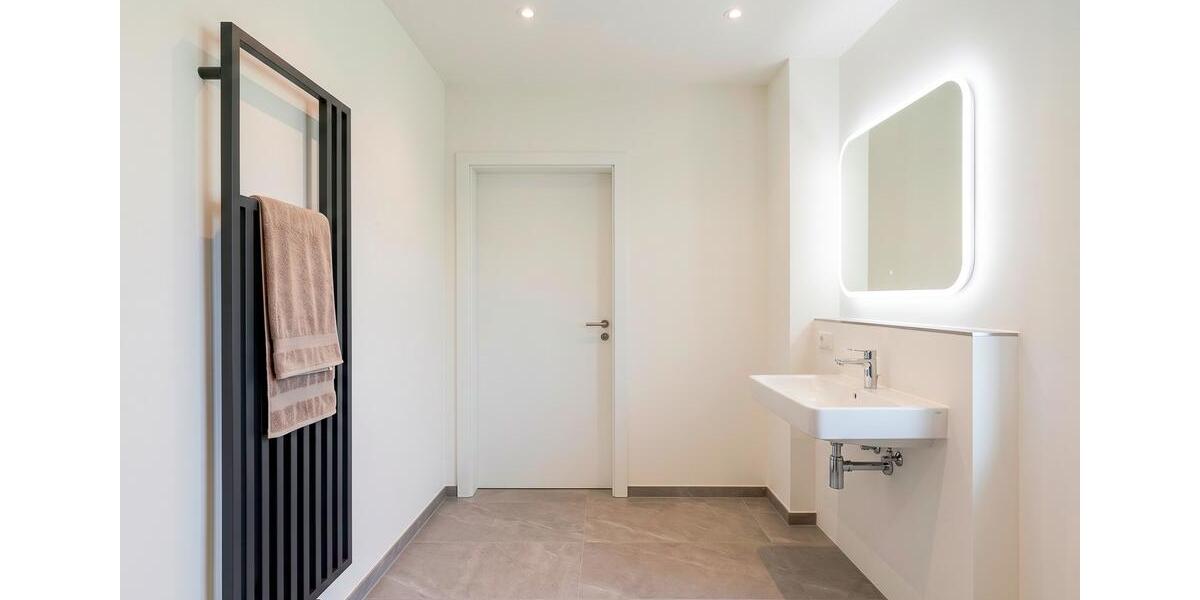 Etagenwohnung Dresden Neustadt - 1 Zimmer, 46 m&sup2;, 1.205&euro; | Angebot:26653287