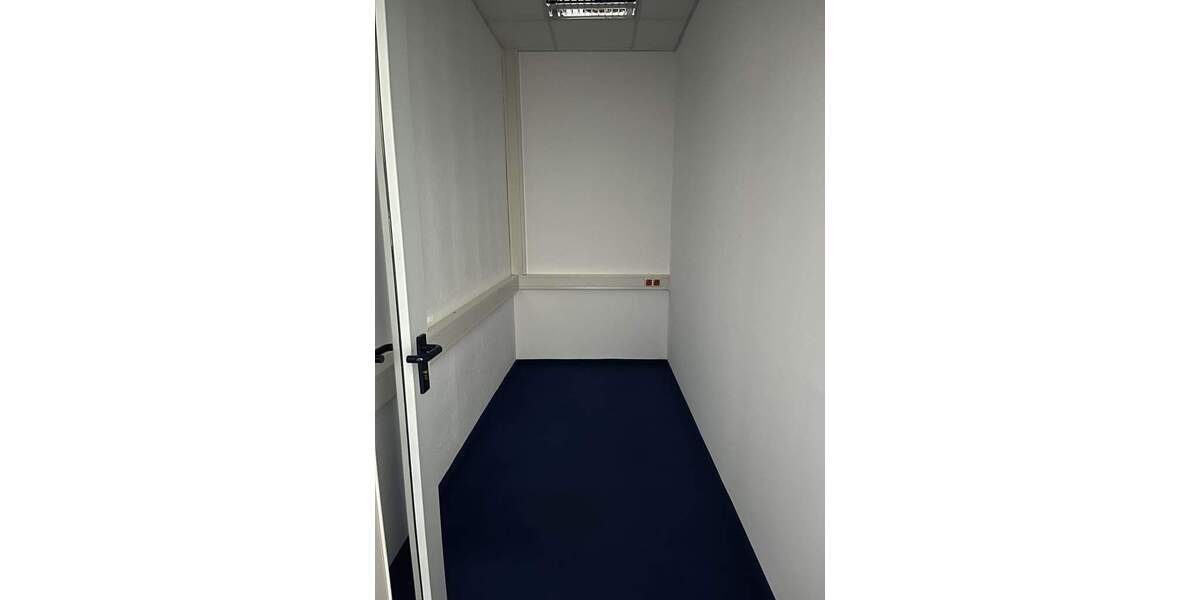 Großzügige helle Büroeinheit in attraktivem Bürokomplex nahe der Innenstadt! zimmer