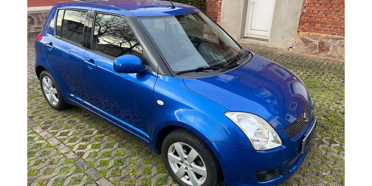 Suzuki Swift 84.274 km 5.555 &euro; Dresden 01139