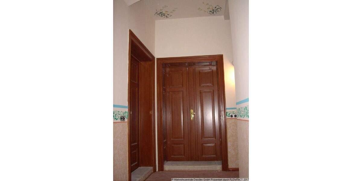 Balkonwohnung mit großem Tageslicht-Wannenbad in Pieschen! 2 zimmer