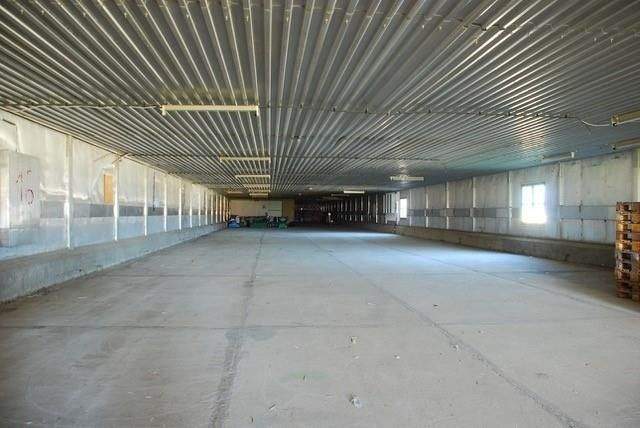 Großzügige Halle mit separatem Büro! Die ideale Lagerfläche in ländlicher Umgebung zimmer