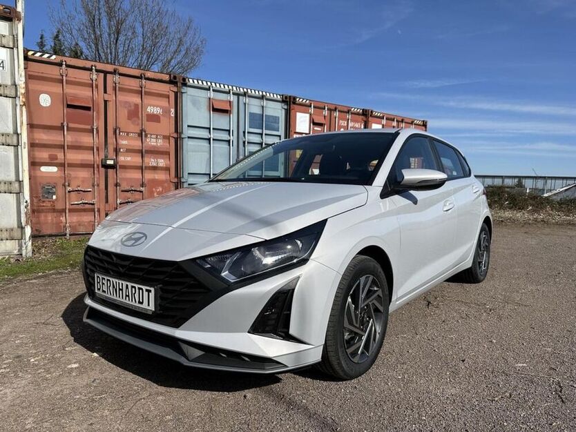 i20