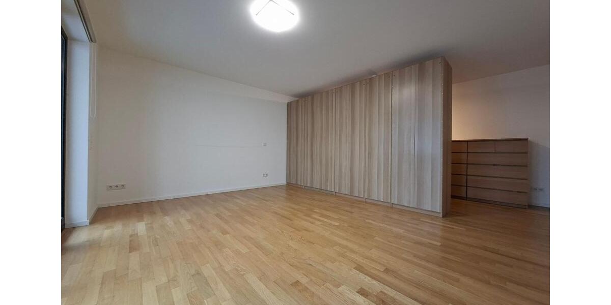 Etagenwohnung Dresden Plauen - 4 Zimmer, 165 m&sup2;, 2.235&euro; | Angebot:25054412