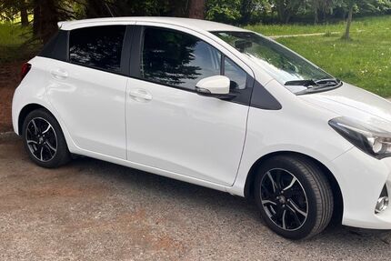 Toyota Yaris 69.700 km 8.499 &euro; Freital 01705
