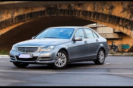 Mercedes-Benz C 180 109.000 km 12.500 € Dresden 01067