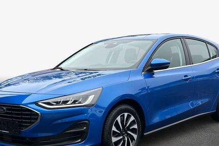 Ford Focus 8.135 km 19.440 &euro; Dresden 01159