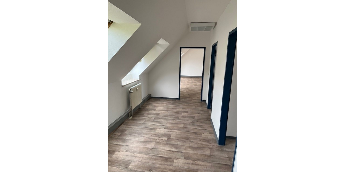 Klotzsche: bezugsferrtiges Büro mit 3 Räumen - Gewerbeobjekt Dresden Klotzsche | Angebot:26475115