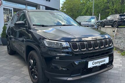 Jeep Compass 21.630 km 27.990 &euro; Dresden 01109