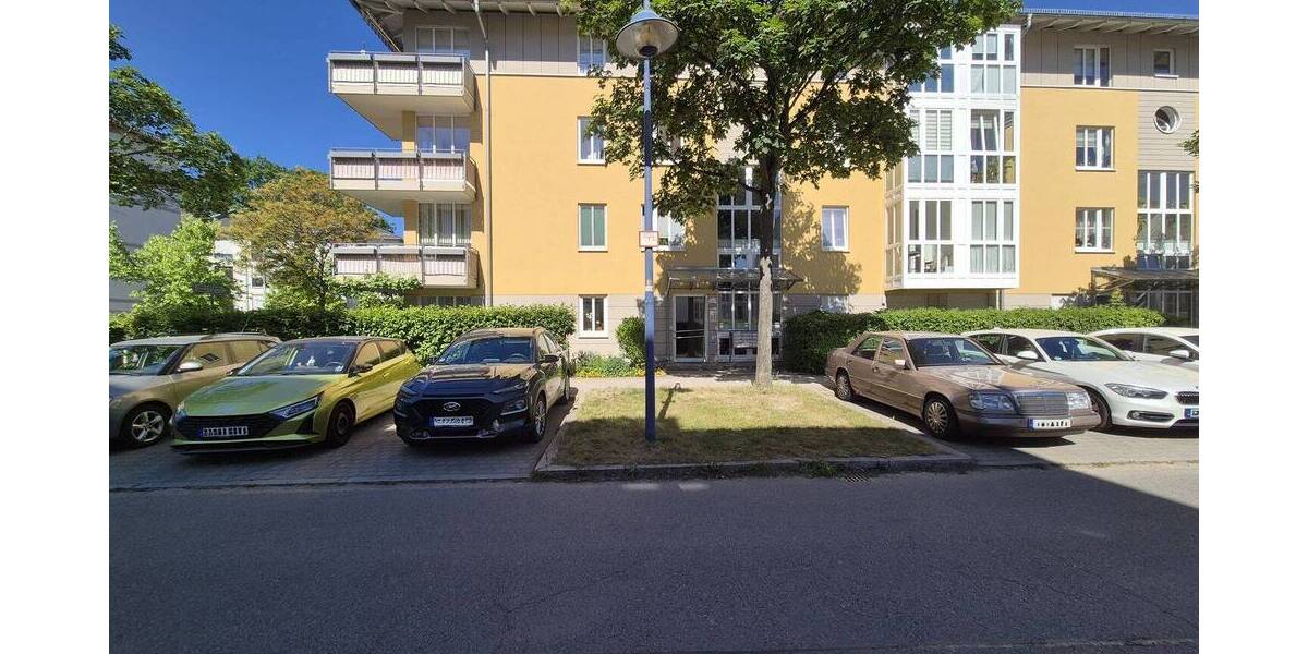 Etagenwohnung Dresden Klotzsche - 2 Zimmer, 52 m&sup2;, 149.000&euro; | Angebot:26842054