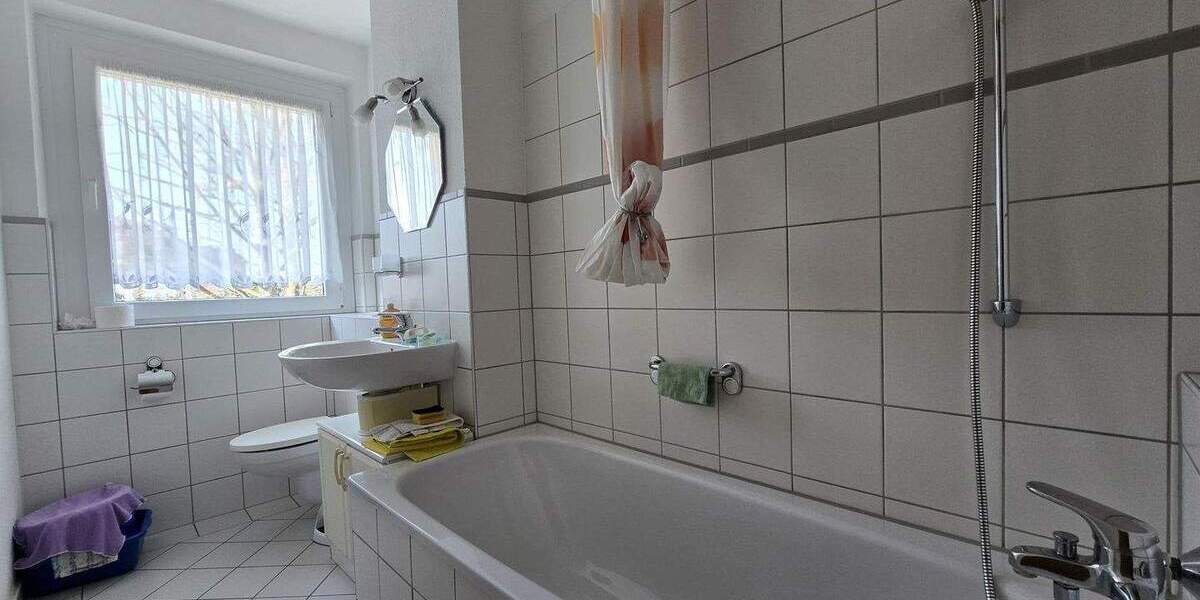 Etagenwohnung Dresden Leuben - 3 Zimmer, 73 m&sup2;, 734&euro; | Angebot:25834712