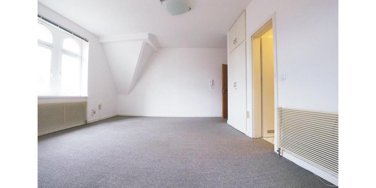 Dachgeschoßwohnung Dresden Cotta - 1 Zimmer, 18 m&sup2;, 400&euro; | Angebot:25882704