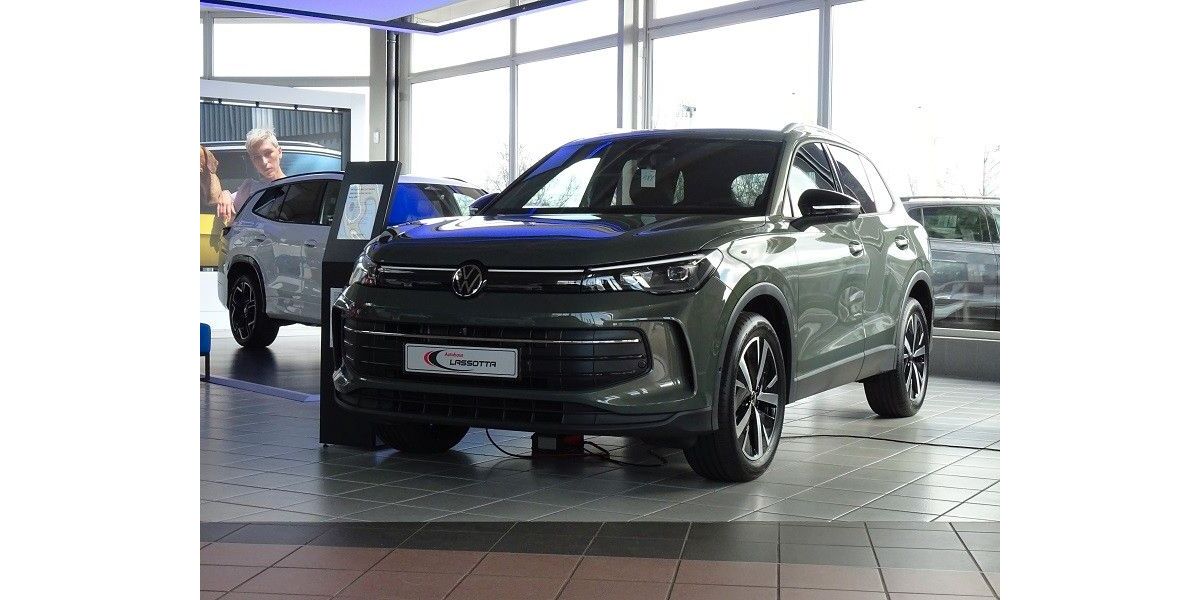 VW Tiguan 12.500 km 46.600 &euro; Meißen 01662