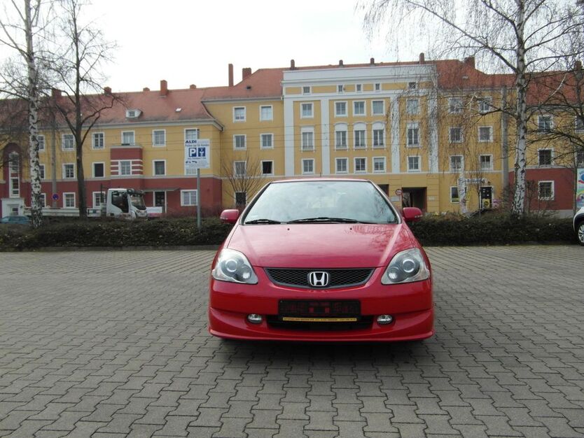 Honda Civic 135.047 km 1.999 € Dresden 01237