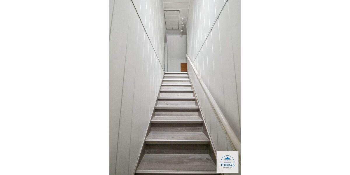 +DD: Romantische 5-R-DHH im Landhausstil + Nebenhaus zu vermieten! Garage + Garten mit Pool & Sauna+ 6 zimmer