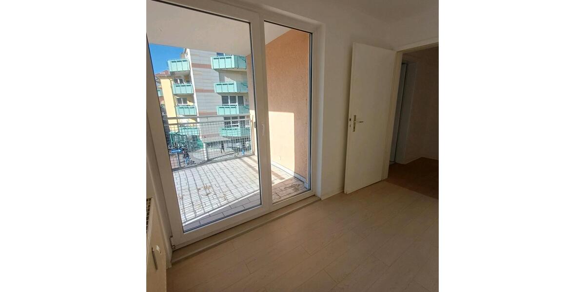 Etagenwohnung Pirna - 1 Zimmer, 65 m&sup2;, 750&euro; | Angebot:26356204