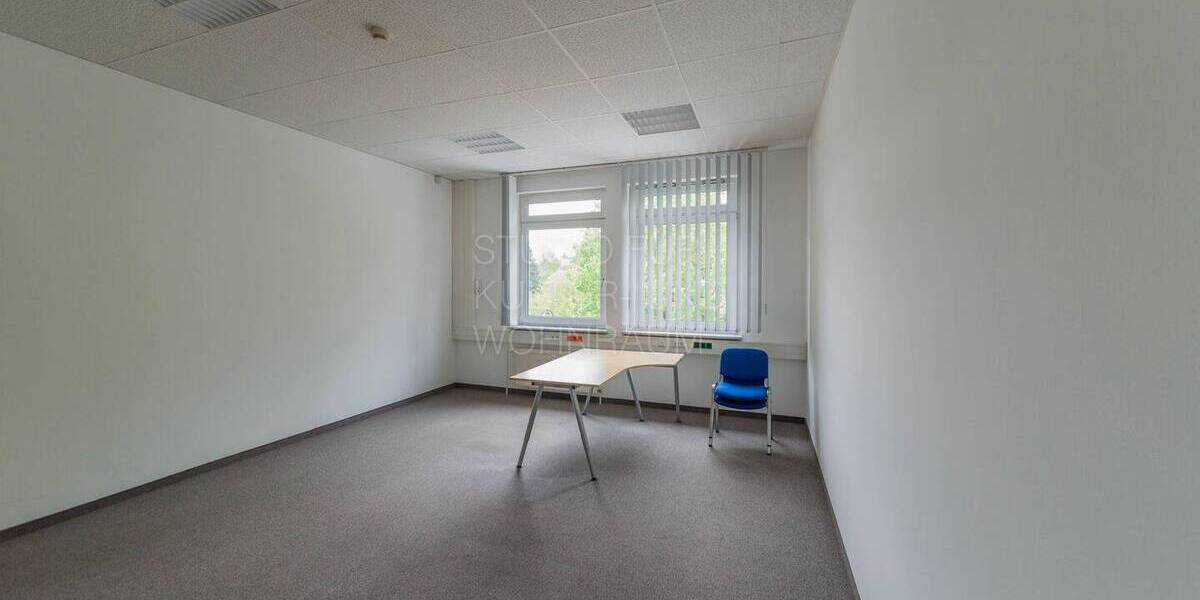 Gewerbeobjekt Dresden Weißig - 300&euro; | Angebot:26451660
