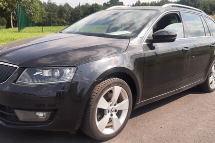 Skoda Octavia 144.000 km 11.990 &euro; Dresden 01259