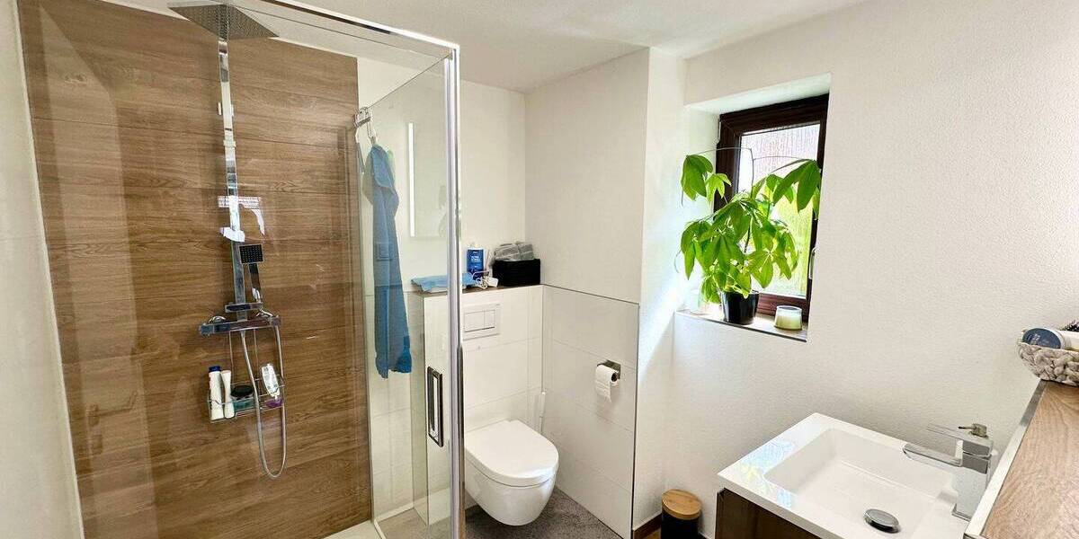 Einfamilienhaus Dresden Schönfeld - 8 Zimmer, 200 m&sup2;, 385.000&euro; | Angebot:26853080
