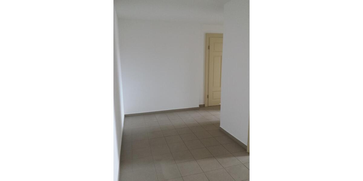 Dachgeschoßwohnung Dresden Neustadt - 2 Zimmer, 63 m&sup2;, 600&euro; | Angebot:25779458