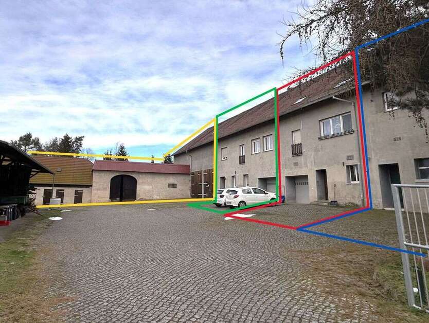 Haus zum Kaufen in Priestewitz 103.000 € 182.59 m²