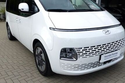 Hyundai STARIA 27.201 km 38.980 &euro; Dippoldiswalde 01744