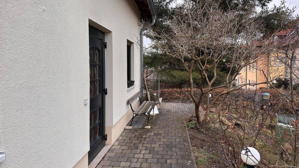 Mehrfamilienhaus, Wohnhaus Dresden Weißig - 9 Zimmer, 280 m&sup2;, 650.000&euro; | Angebot:26108539