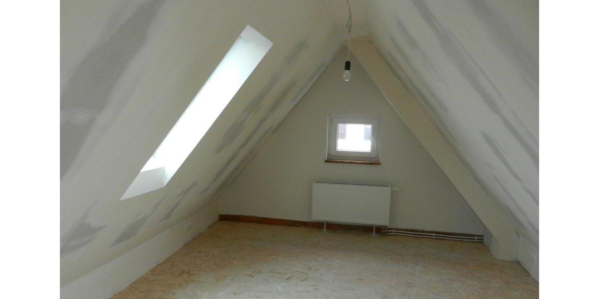 2 Zimmer-DG-Wohnung mit Panoramablick, Vermietung ab April 2026 2 zimmer