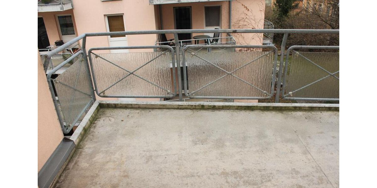 Etagenwohnung Dresden Neustadt - 1 Zimmer, 36 m&sup2;, 350&euro; | Angebot:26252656