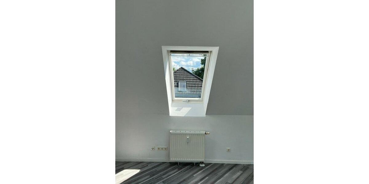 Dachgeschoßwohnung Dresden Leuben - 1.5 Zimmer, 34 m&sup2;, 83.750&euro; | Angebot:26941513